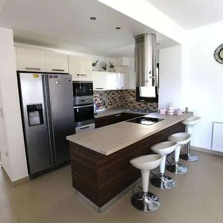 Villa Olympic Riviera *